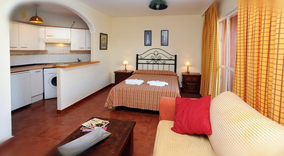 Apartamentos Leo Islamar Islantilla Exterior photo